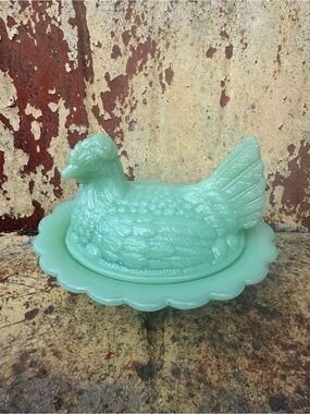 Vintage Mosser Jadeite Green Hen on Nest Covered Dish